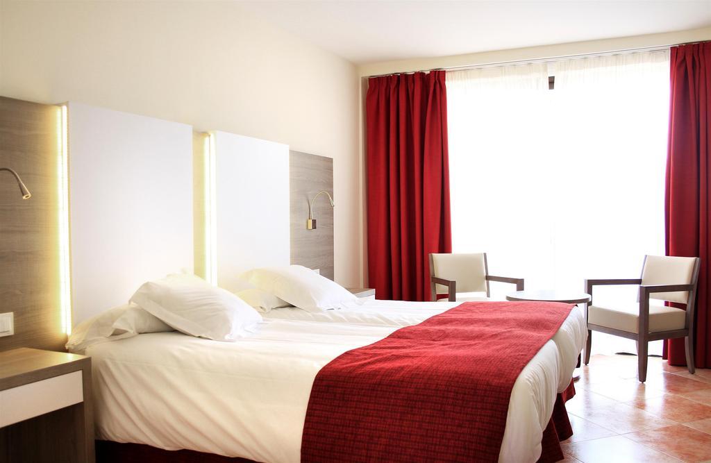 Hotel Bella Mar Кала Ратьяда Экстерьер фото