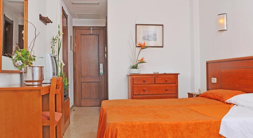 Hotel Bella Mar Кала Ратьяда Экстерьер фото