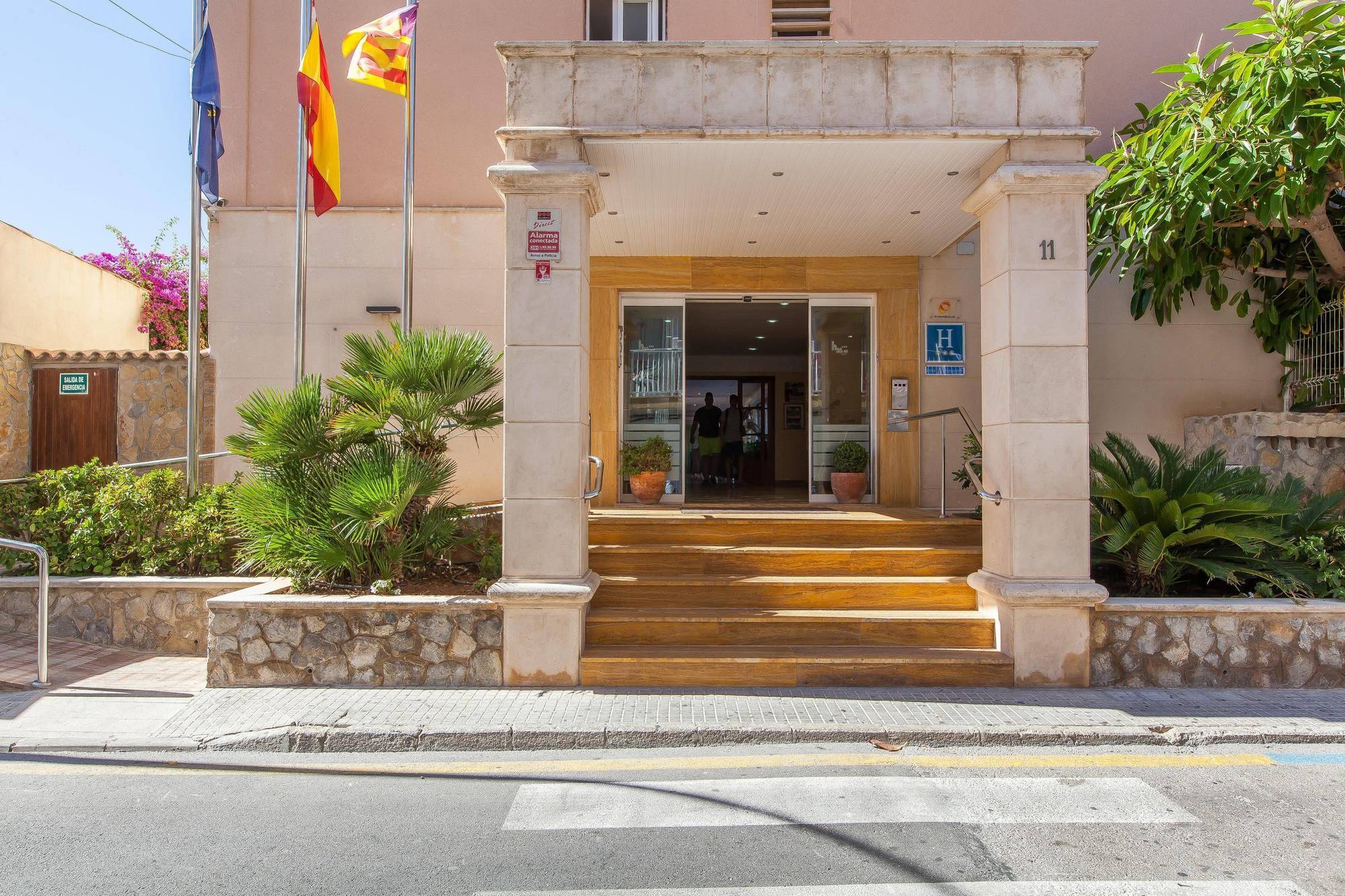 Hotel Bella Mar Кала Ратьяда Экстерьер фото