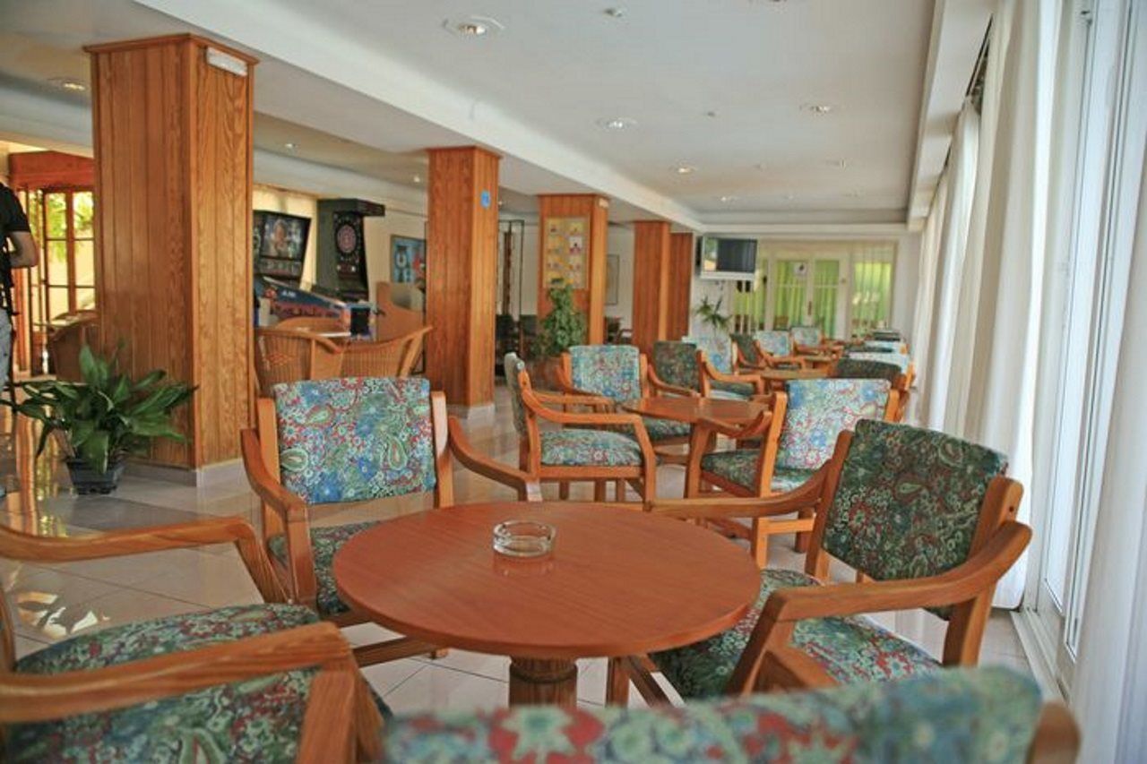 Hotel Bella Mar Кала Ратьяда Экстерьер фото